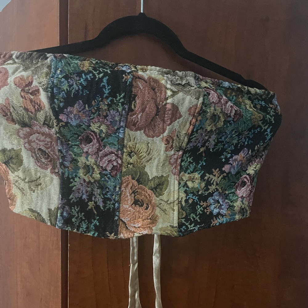 Crop corset with lace back to tie